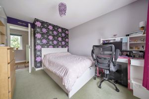 Bedroom- click for photo gallery